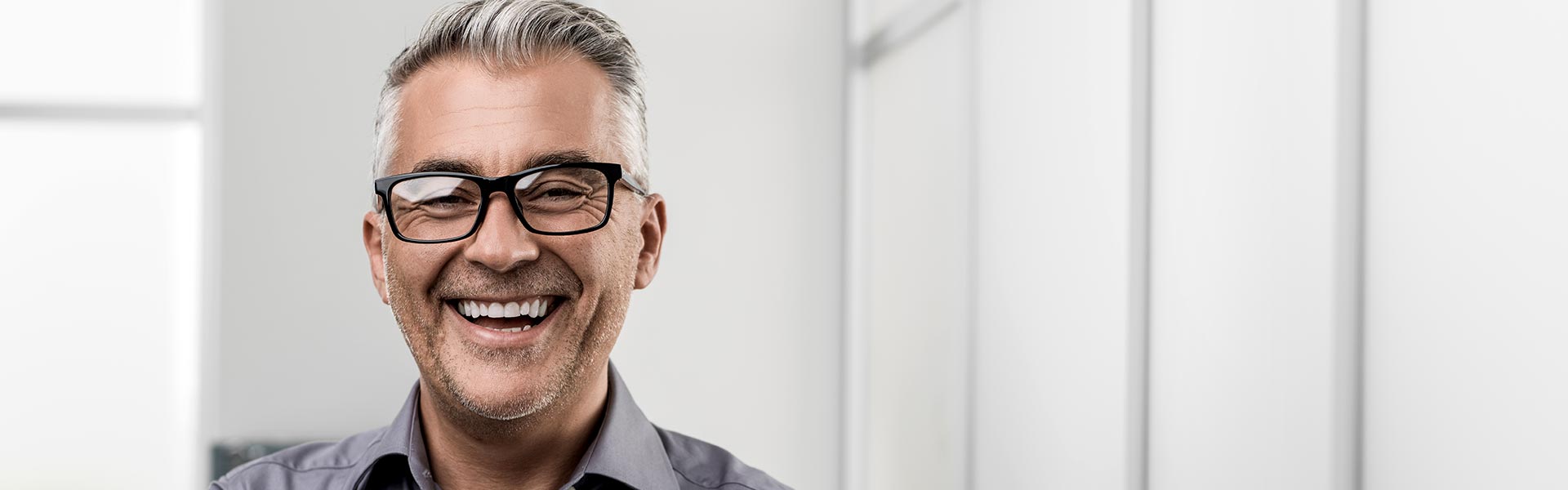 Davy wealth management image of man in glasses